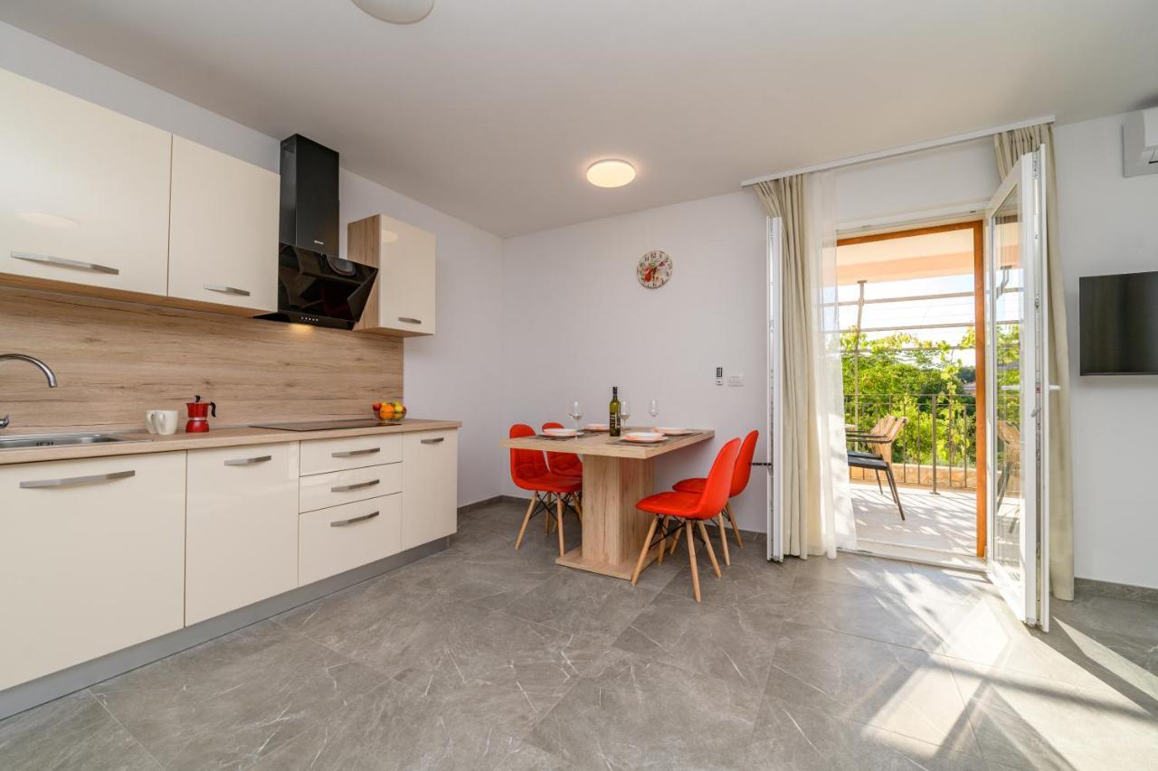 Apartments Horvat Вели-Лошинь Экстерьер фото